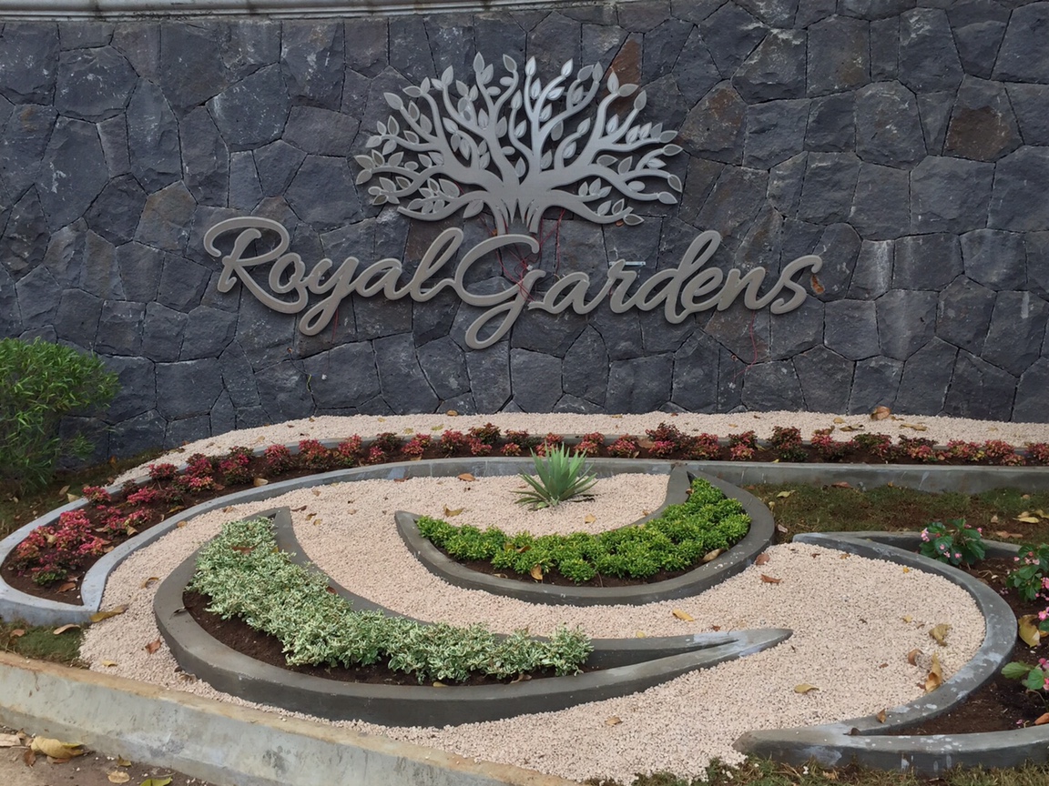 Royal Gardens | Gallery